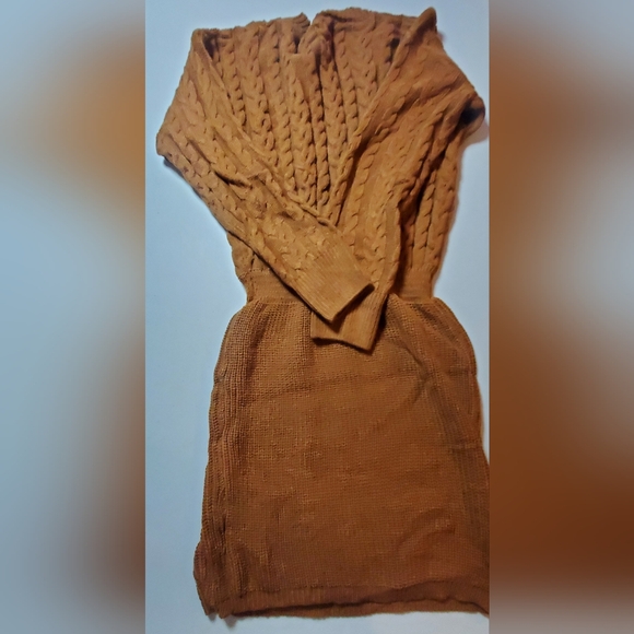 CUPSHE Women's V Neck Long Sleeve Cable Knit Pullover Mini Sweater - Picture 4 of 5